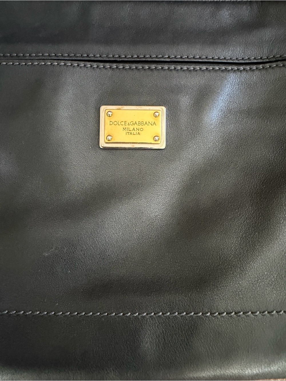 Dolce & Gabbana Black Leather Crossbody with Gold Chain and Plaque - Picture 5 of 15